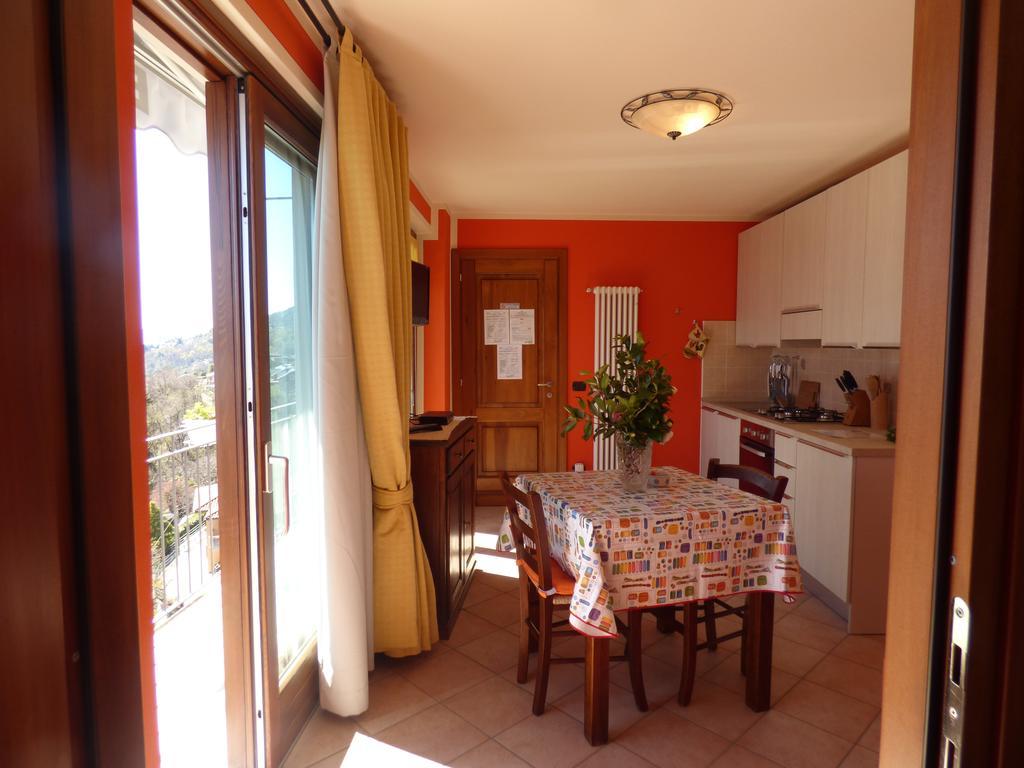 Casale Fe-Wo - Appartamenti Con Vista Lago Cannero Riviera Room photo
